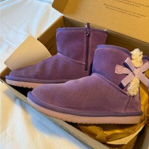 Koolaburra by Ugg Kids Purple Suede Ankle Boots with Bow - Size 4